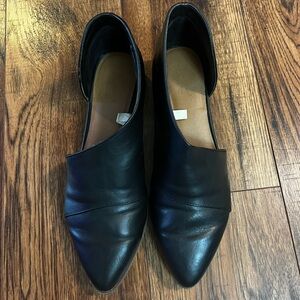 Universal Thread Booties size 8.5